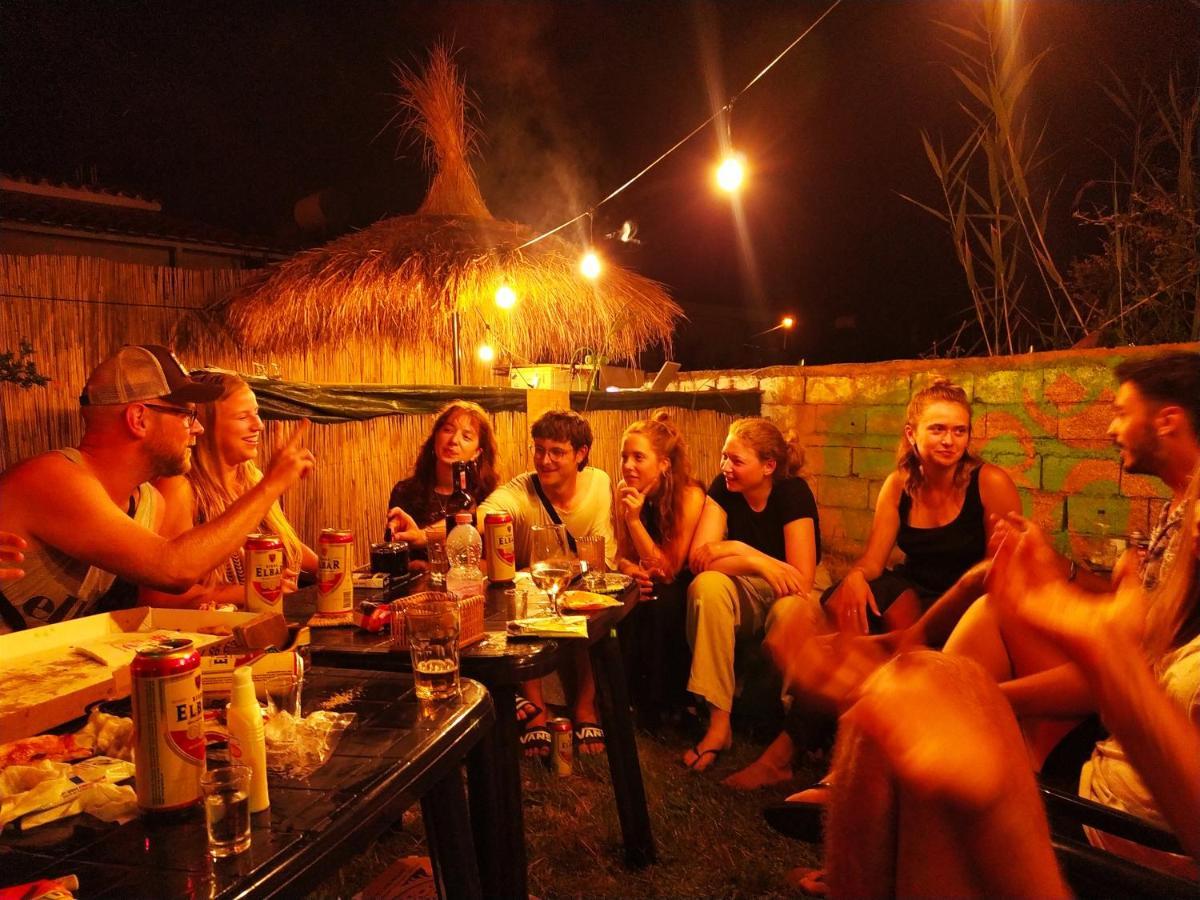 Pinegroove Hostel Vlora Exterior foto