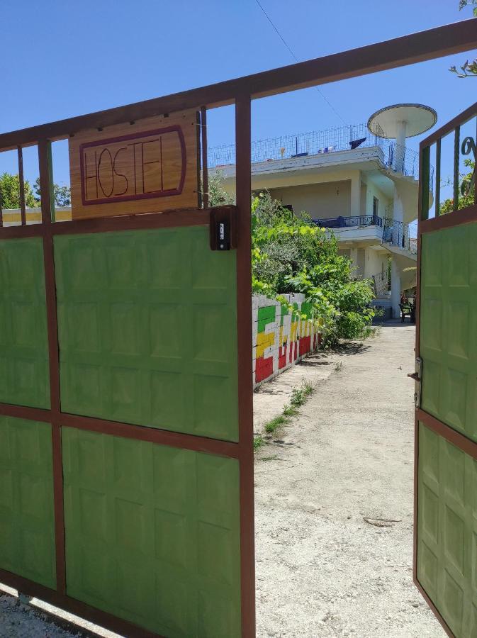 Pinegroove Hostel Vlora Exterior foto